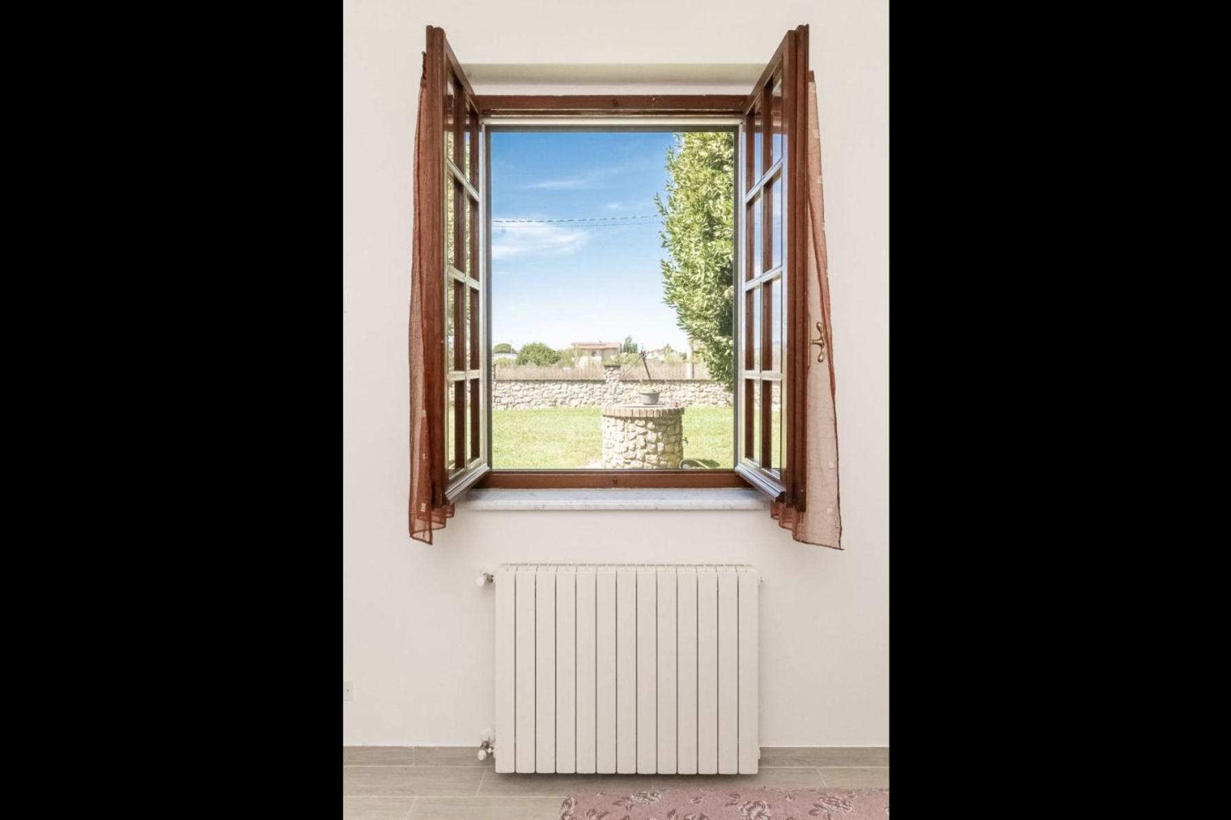 Vila Oasi Di Pace Sarzana Luni Exteriér fotografie