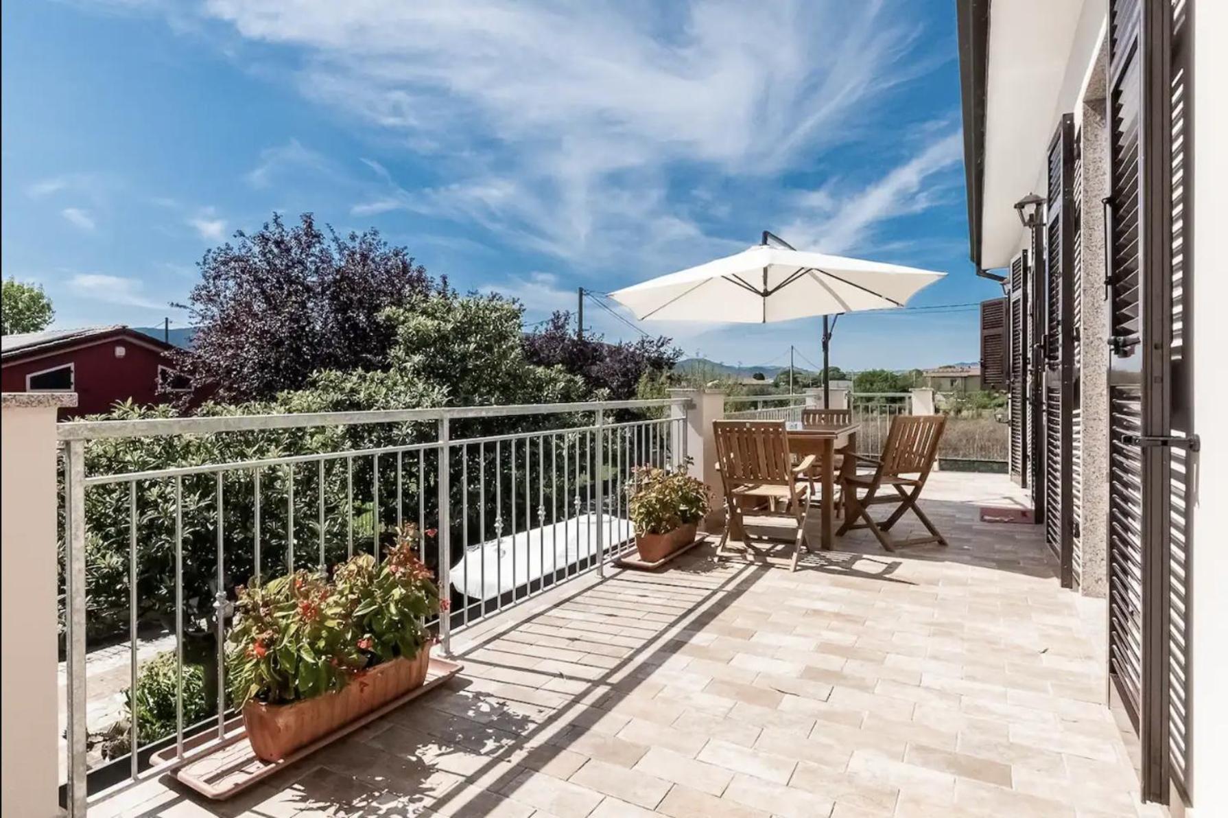 Vila Oasi Di Pace Sarzana Luni Exteriér fotografie